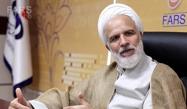 عضو مجلس خبراء القيادة: تمديد الحظر الاميركي انتهاك للاتفاق النووي