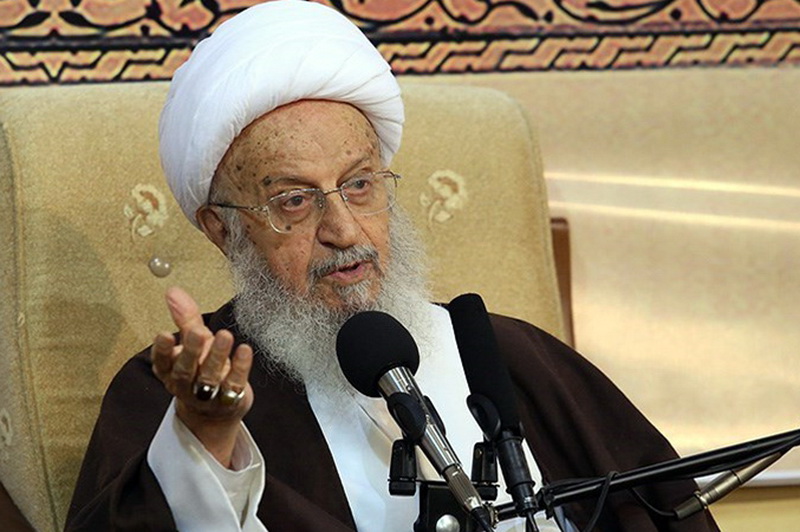  المرجع الديني مكارم الشيرازي:  الغرب يحاول تبرير جرائم السعودية في اليمن 