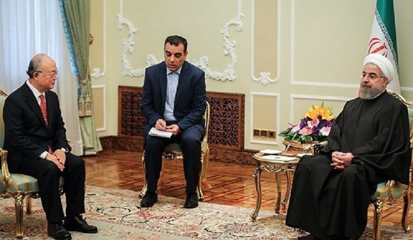 الرئيس الايراني يستقبل امانو بطهران