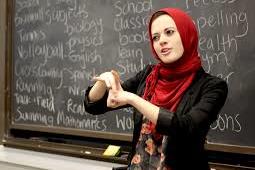 توقيع القاموس الاسلامي لفئة الصم في باكستان