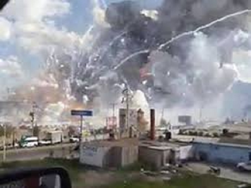 مقتل وجرح نحو 100  شخص في انفجار بسوق للألعاب النارية في المكسيك 