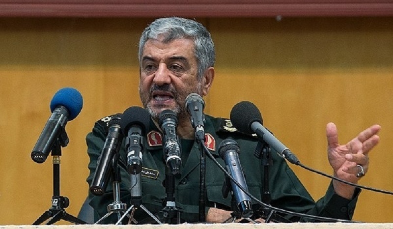 قائد حرس الثورة الإسلامية يكشف عن إتصالات بين السعودية والكيان الإسرائيلي لزعزعة أمن إيران