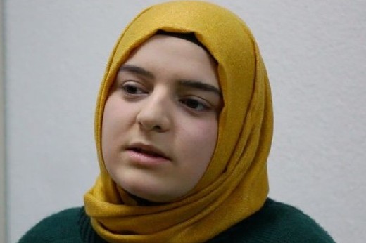 أول إمرأة تحفظ القرآن بمدينة "بريشيفو" الصربية