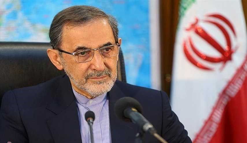 ولايتي: وسائل اعلام الغرب بوق الشيطان لتقديمها داعش بصفة 