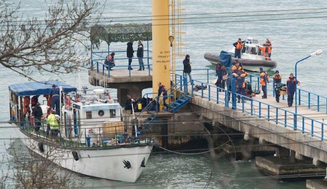 روسيا تعثر على أحد الصندوقين الأسودين للطائرة المنكوبة