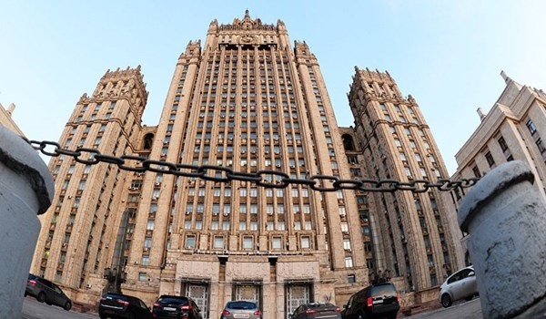 الخارجية الروسية تقترح على بوتين طرد 35 دبلوماسيا اميركيا