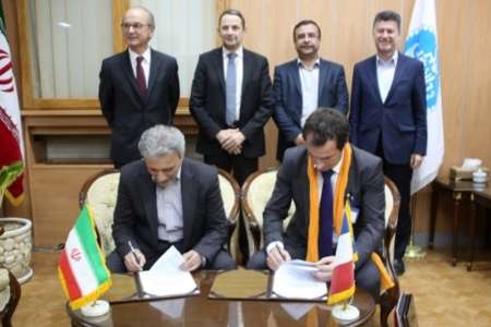 جامعة طهران تعقد مذكرات تفاهم مع جامعتين فرنسيتين