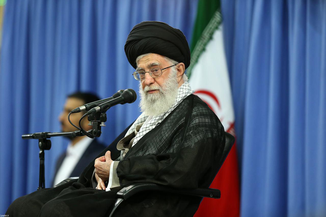 الامام الخامنئي :الاستكبار يعادي النظام الاسلامي 