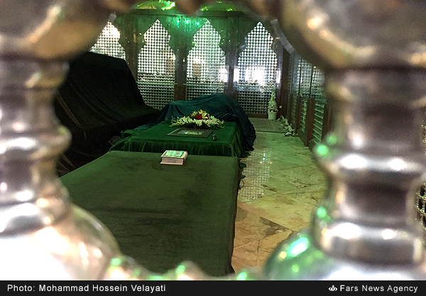 آية الله رفسنجاني إلى مثواه الأخير 