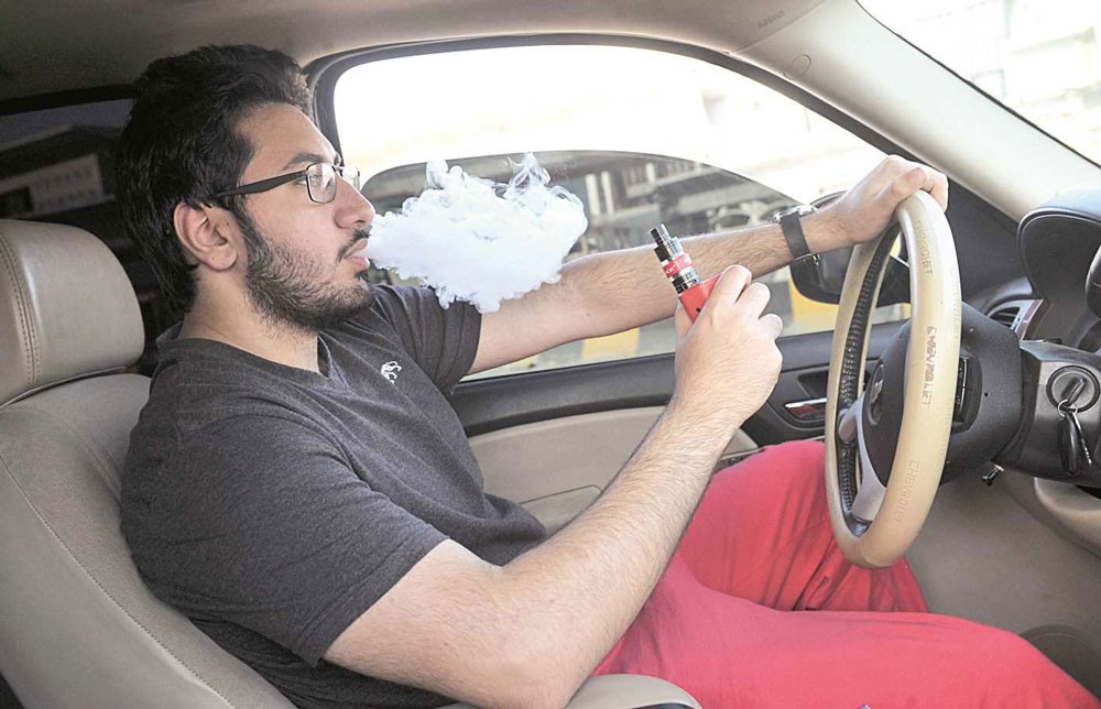 السجائر الالكترونية تلحق الضرر بالحيوانات المنوية