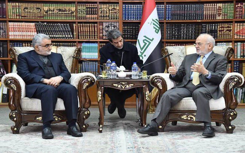  بروجردي يبحث مع الجعفري تعزيز التعاون بين طهران وبغداد