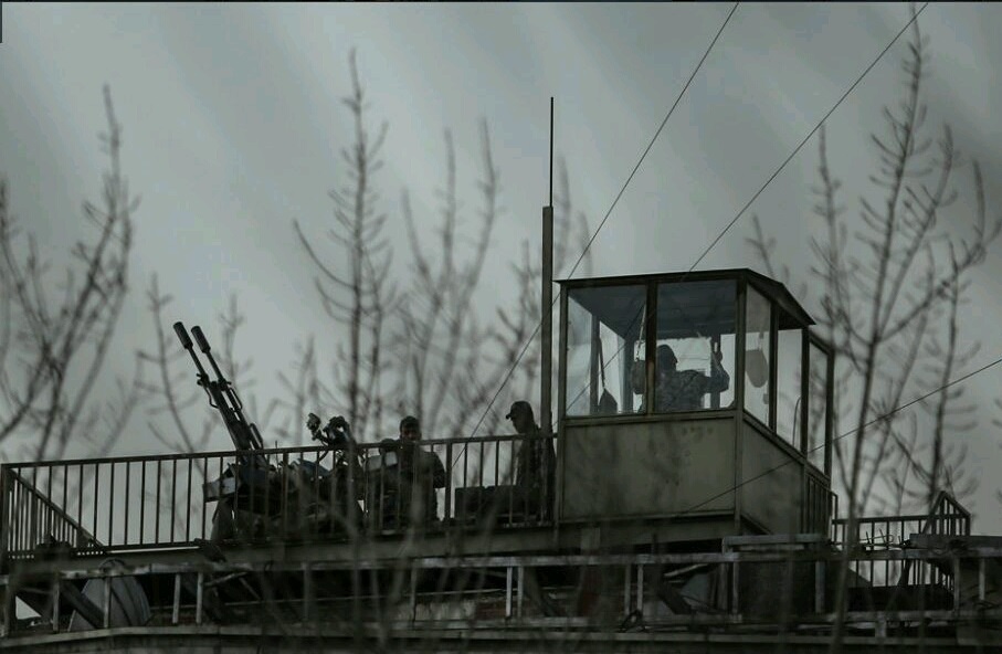 الجيش الايراني يوضح حول إطلاق المضادات الجوية النار في طهران