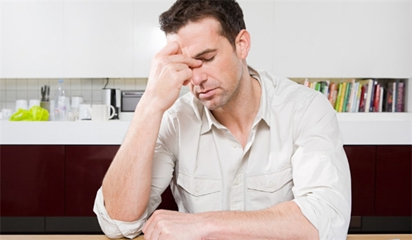 نقص الفيتامين "د" يرتبط بالصداع بقوة، خاصة عند الرجال