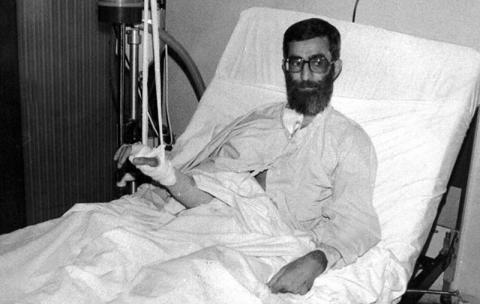 نبذة عن سيرة وحياة الإمام الخامنئي دام ظله  7