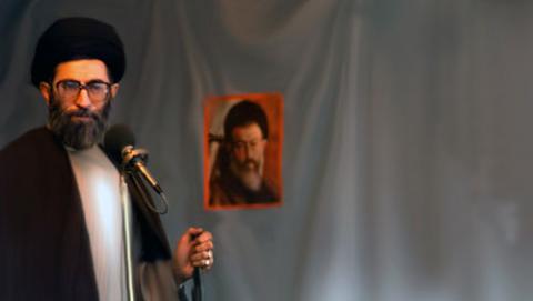 نبذة عن سيرة وحياة الإمام الخامنئي دام ظله  9