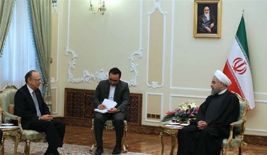 الرئيس روحاني يدعو البرتغال الى تعزيز التعاون المصرفي