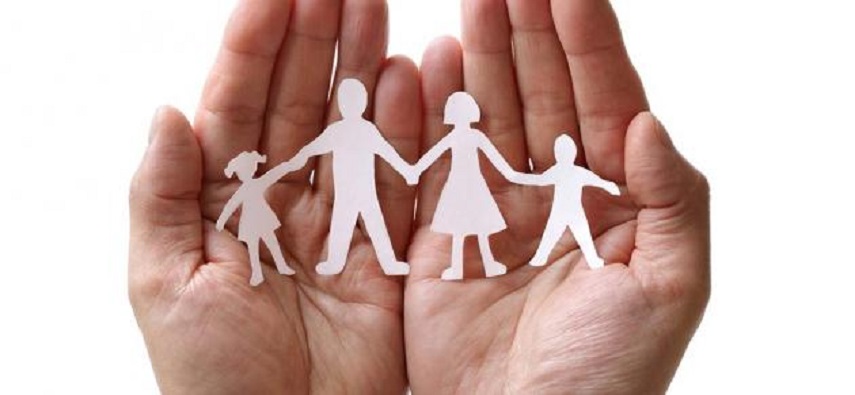 ما أثر صلة الرحم على الواصل وعلى الأقارب؟