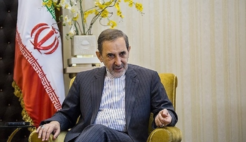 ولايتي يسخر من دبلوماسية ترامب ويصف تهديداته لايران بالجوفاء