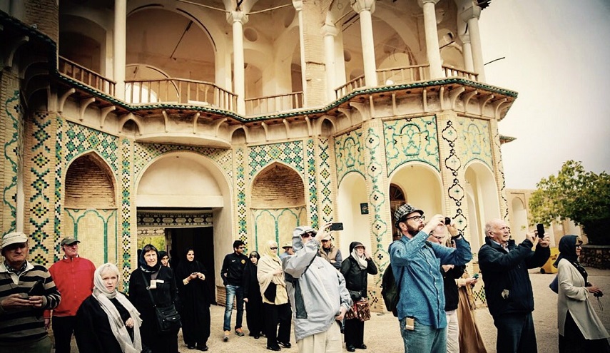ارتفاع وتيرة حركة السياحة الأوروبية الى ايران بنسبة 50 بالمائة