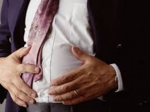 خليط مدهش ..يذيب دهون البطن ويفقدك 5 كيلو في 10 أيام فقط 