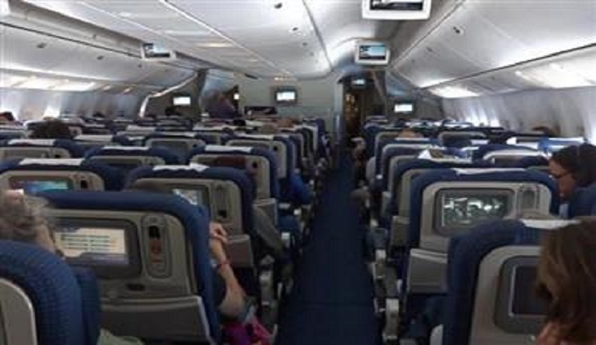  نصائح تحميك من الجراثيم أثناء السفر جواً