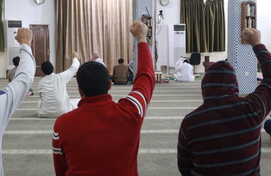 السلطات البحرينية تمنع صلاة الجمعة في الدراز للأسبوع الـ34