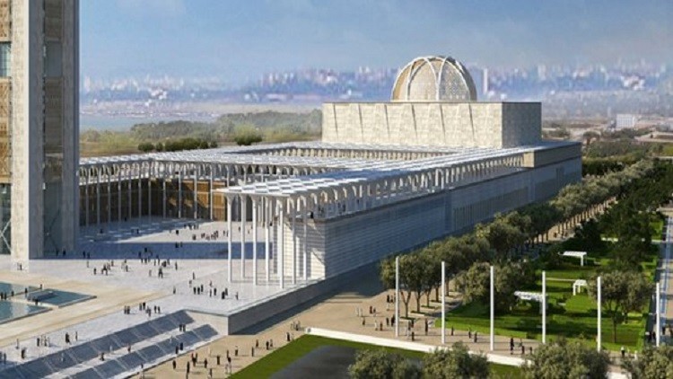 الجزائر تنهي بناء أعلى مئذنة في العالم (صور)