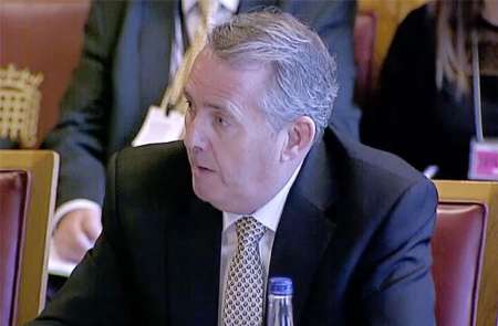 وزير التجارة البريطاني: نسعى لتطبيع العلاقات المالية مع ايران