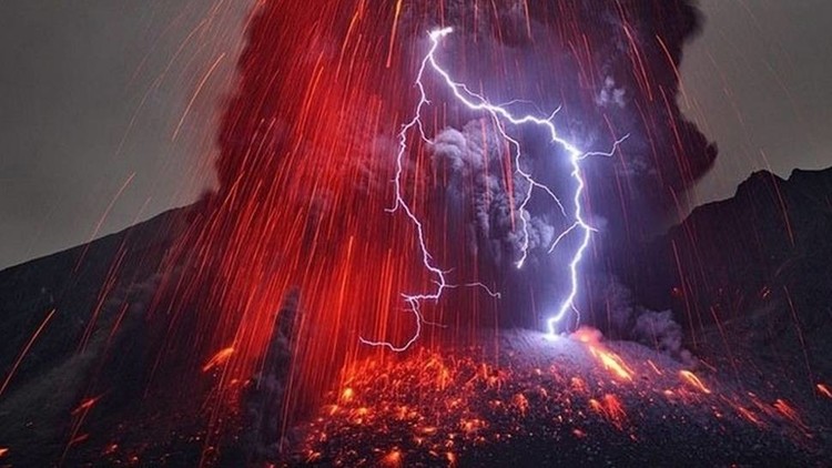 بالصورة..علماء يصممون خريطة لأعنف البراكين على الأرض 
