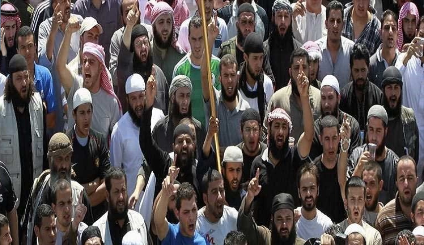 السلفيون يحرمون الاحتفال بعيد الأم !!!