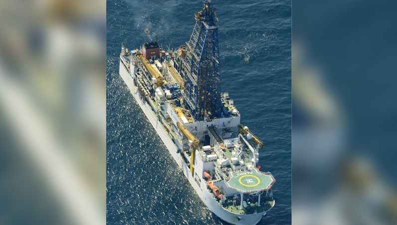 يابانيون يخططون للحفر تحت الماء لمعرفة تاريخ الأرض