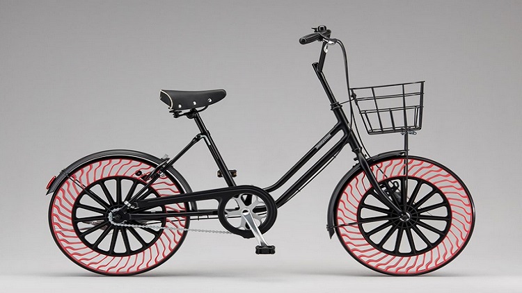 دراجات هوائية بإطارات خالية من الهواء 