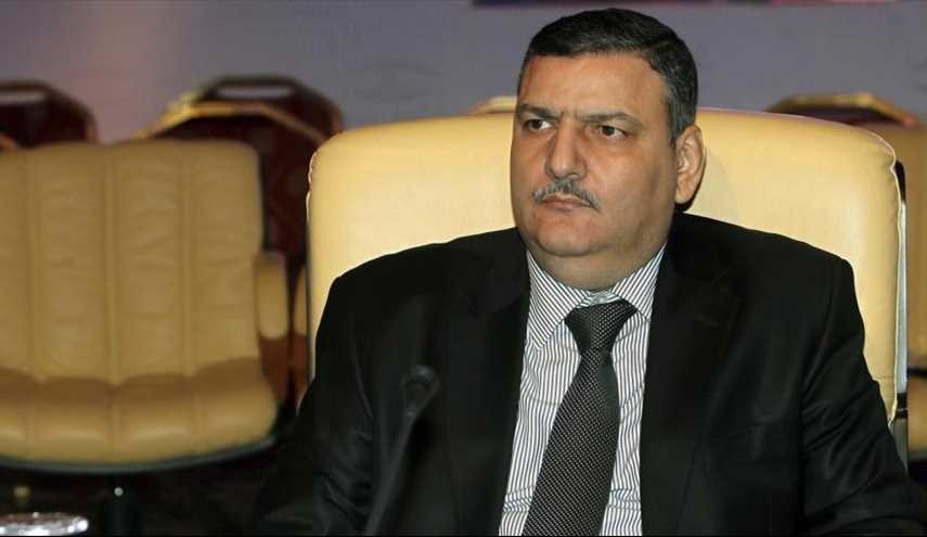 “نواف الفارس” يشتم “رياض حجاب” ويصفه بانه من منبت خيانة عظمى!!