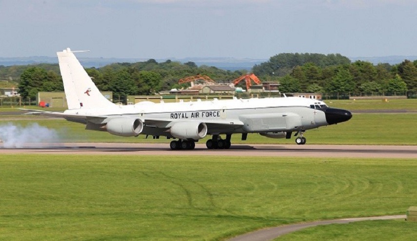 تطبيق للموبايل يكشف طائرة بريطانية كانت تتجسس على الدفاعات الروسية!