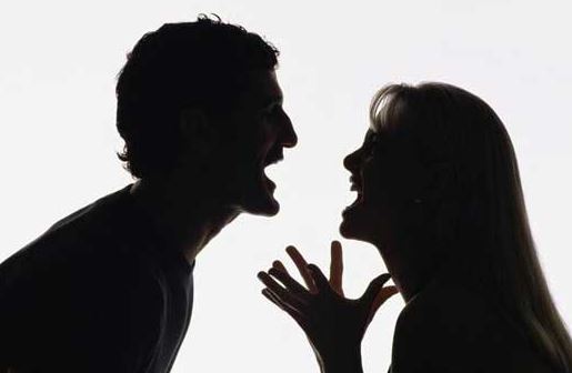 بسبب هذه الصور، طلّق زوجته!