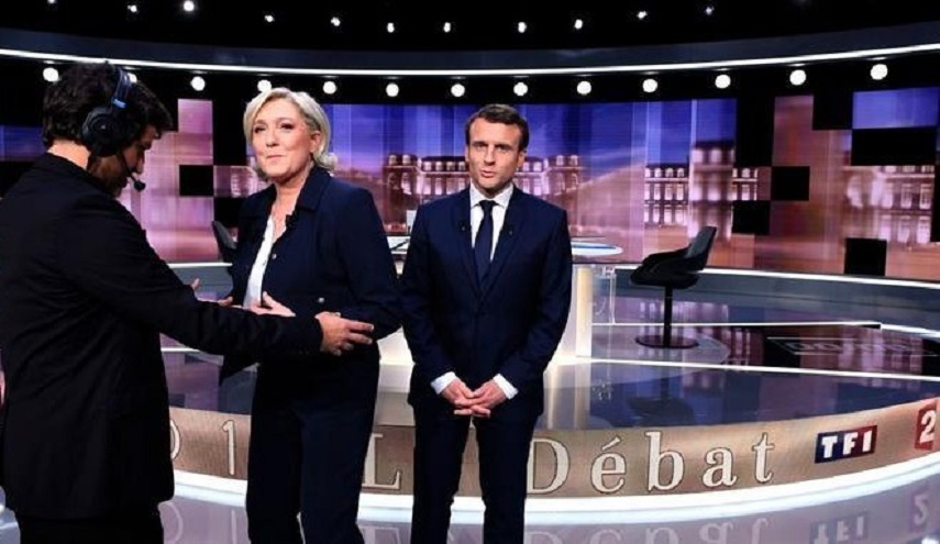 ماكرون: الارهابيون يأملون فوز لوبن؛ ويتهمها بنقل الحرب الاهلية لفرنسا