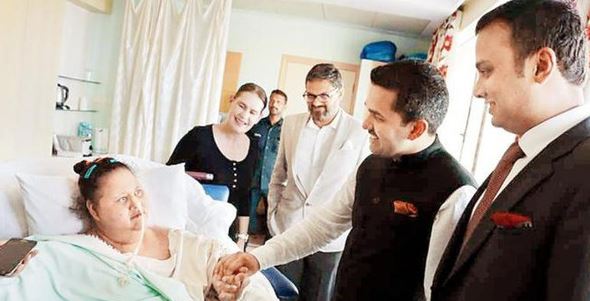 المصرية التي فقدت 300 كغم من وزنها تصل الى الامارات... شاهد ماذا حدث لها الآن؟!