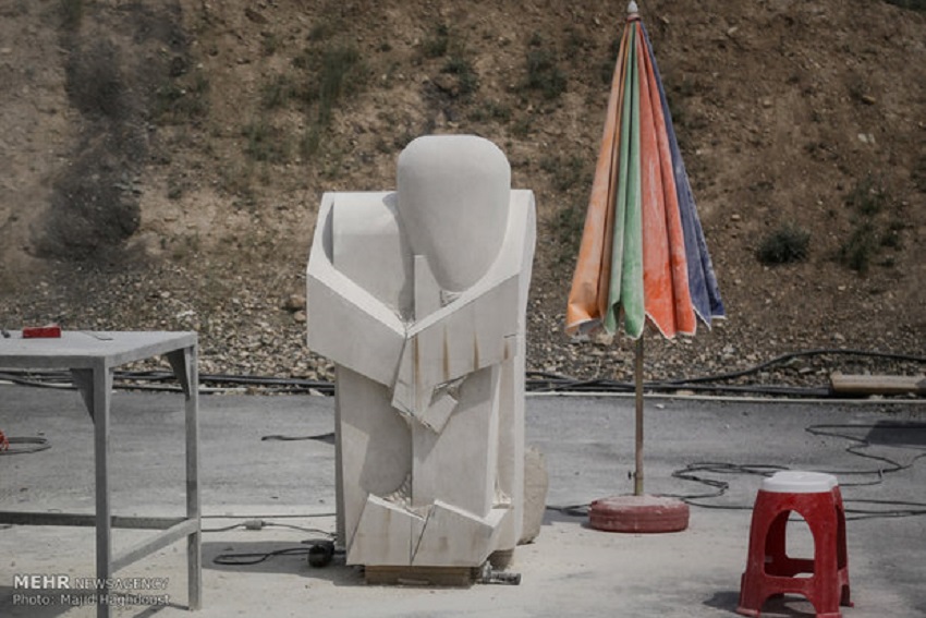 الندوة الدولية الثامنة للنحت في طهران