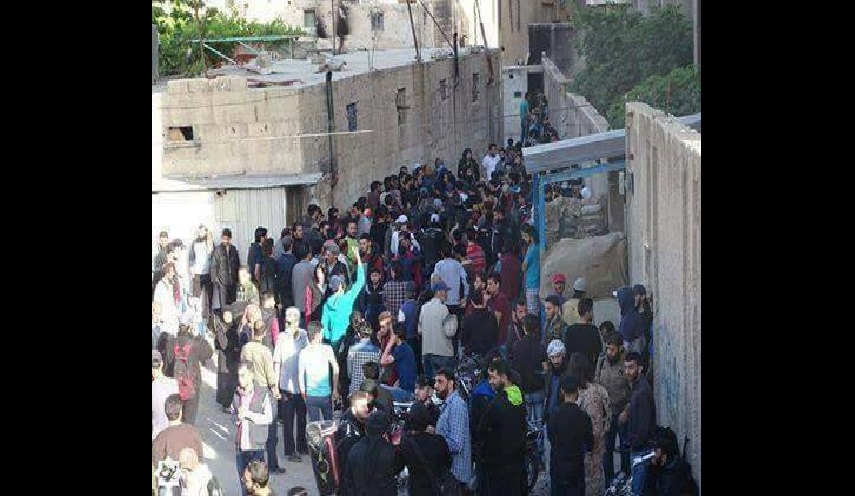 بالصور.. تفاصيل بدء إخراج المسلحين من برزة شرقي دمشق