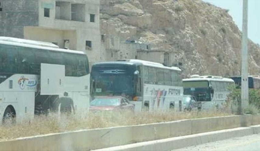 خروج 568 مسلحا من حي برزة بدمشق