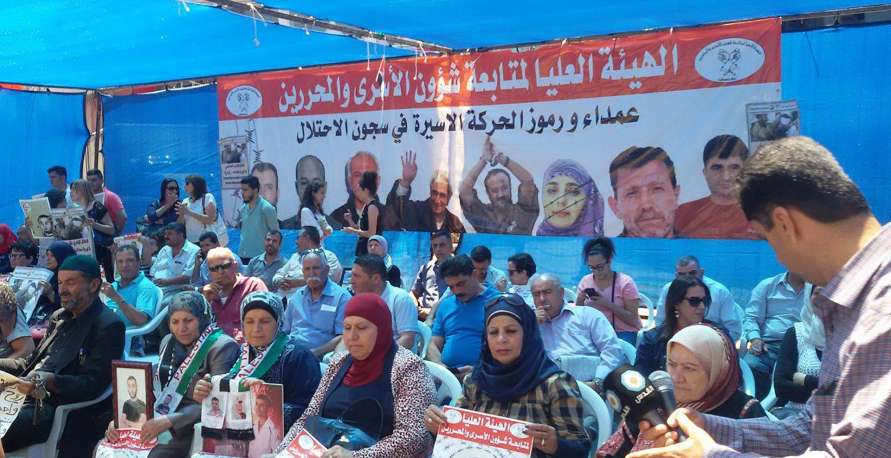 الأسرى الفلسطينيون يتعرضون لحالات إغماء في سجن “نفحة”