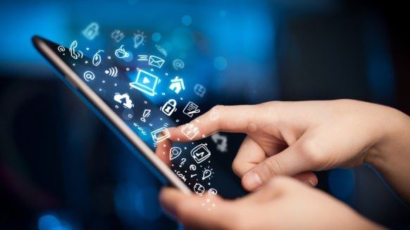 شاهد مواقع التواصل الاجتماعي تعيد شخصا لذويه بعد 25 عاماً على اختطافه بكركوك