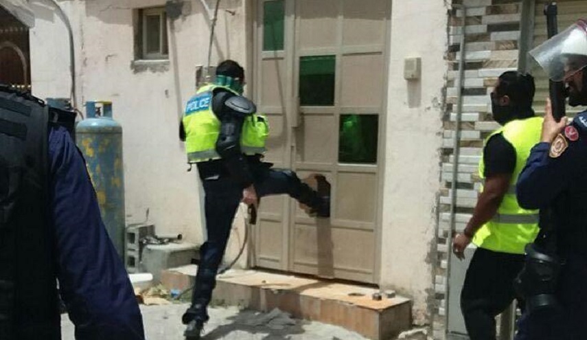 عاجل: صورة ، القوات الخليفية تقتحم منزل سماحة الشيخ عيسى احمد قاسم