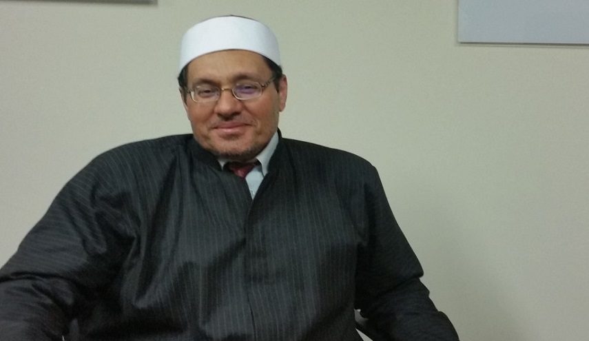 فتوى جديدة لشيخٍ أحلَّ الخمر: لا صيام لمصريين يقلُّ دخلهم عن 9 آلاف جنيه