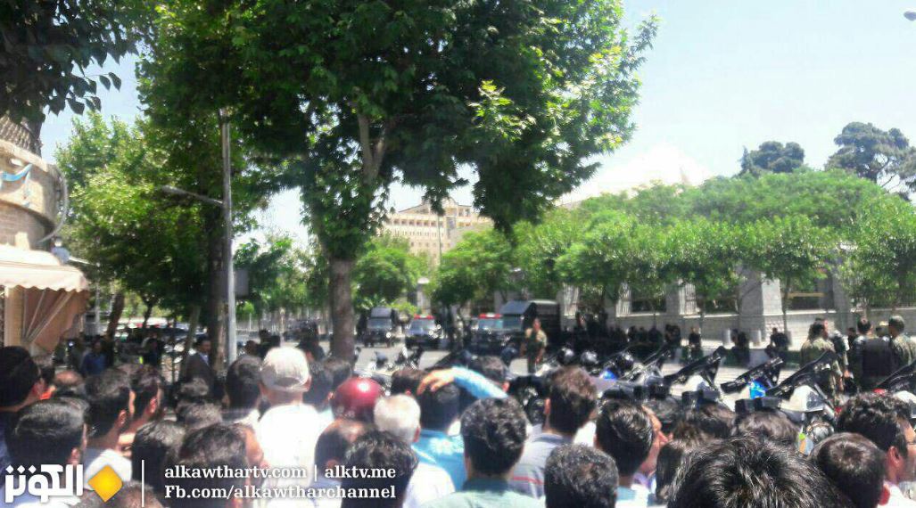 شاهد... صور جثة عناصر الهجوم الارهابي على مرقد الامام الخميني (ره)