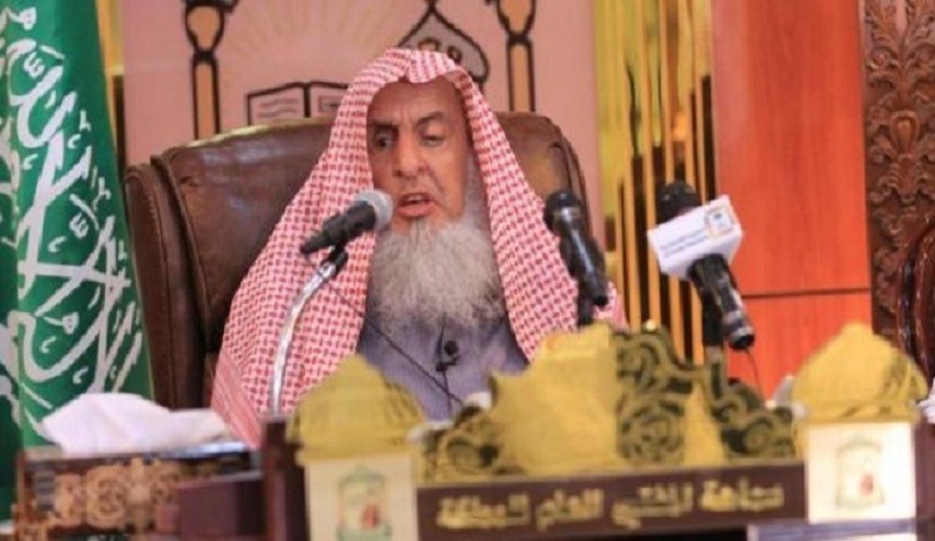 مفتي السعودية يستلم البوق ويشرّع محاصرة قطر!