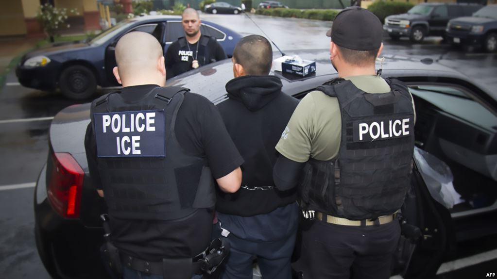 ترحيل عراقيين من أميركا بالاتفاق مع بغداد