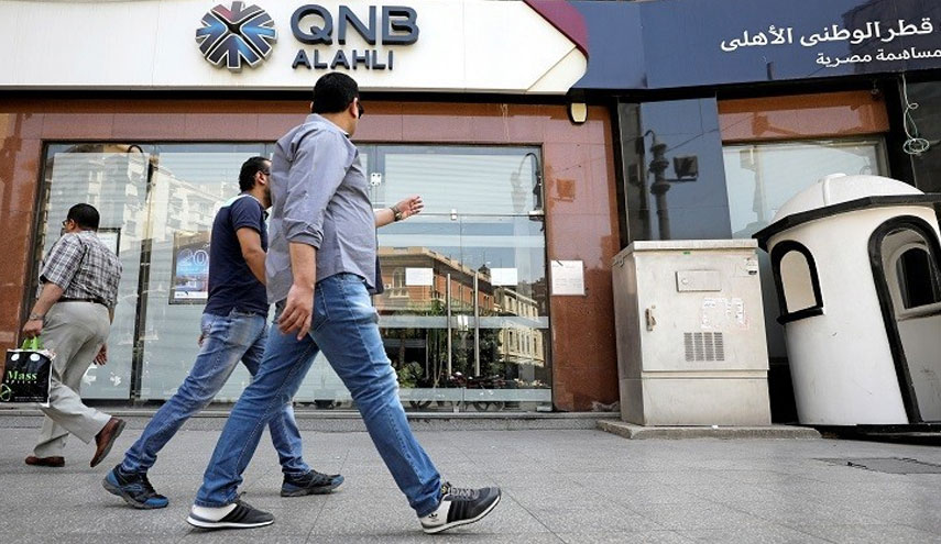 هكذا المصارف في قطر تغري عملاءها!