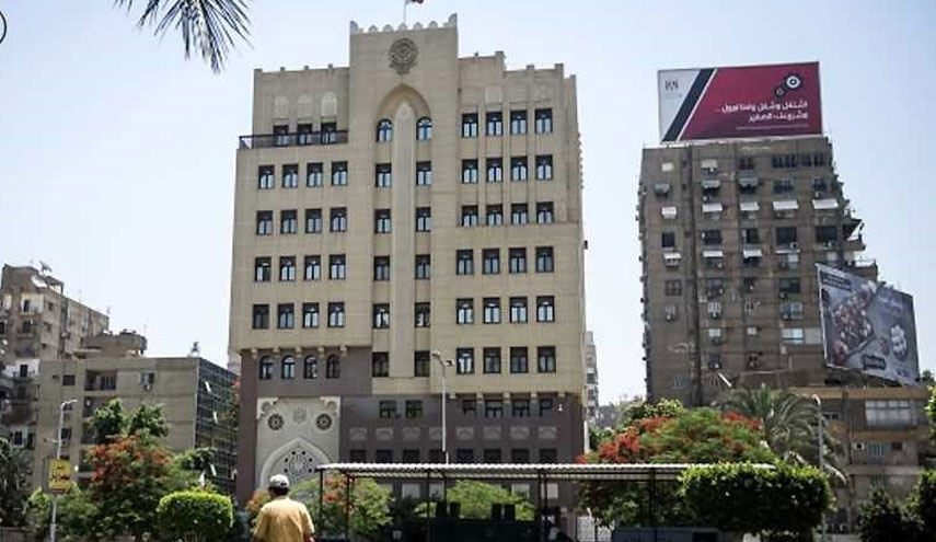 سفير قطر يعود "رسميا" إلى القاهرة بعد طرده بـ8 أيام!!