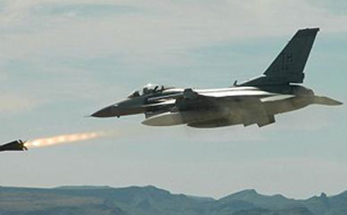 ليبرمان: مستمرون في قصف مواقع الجيش السوري